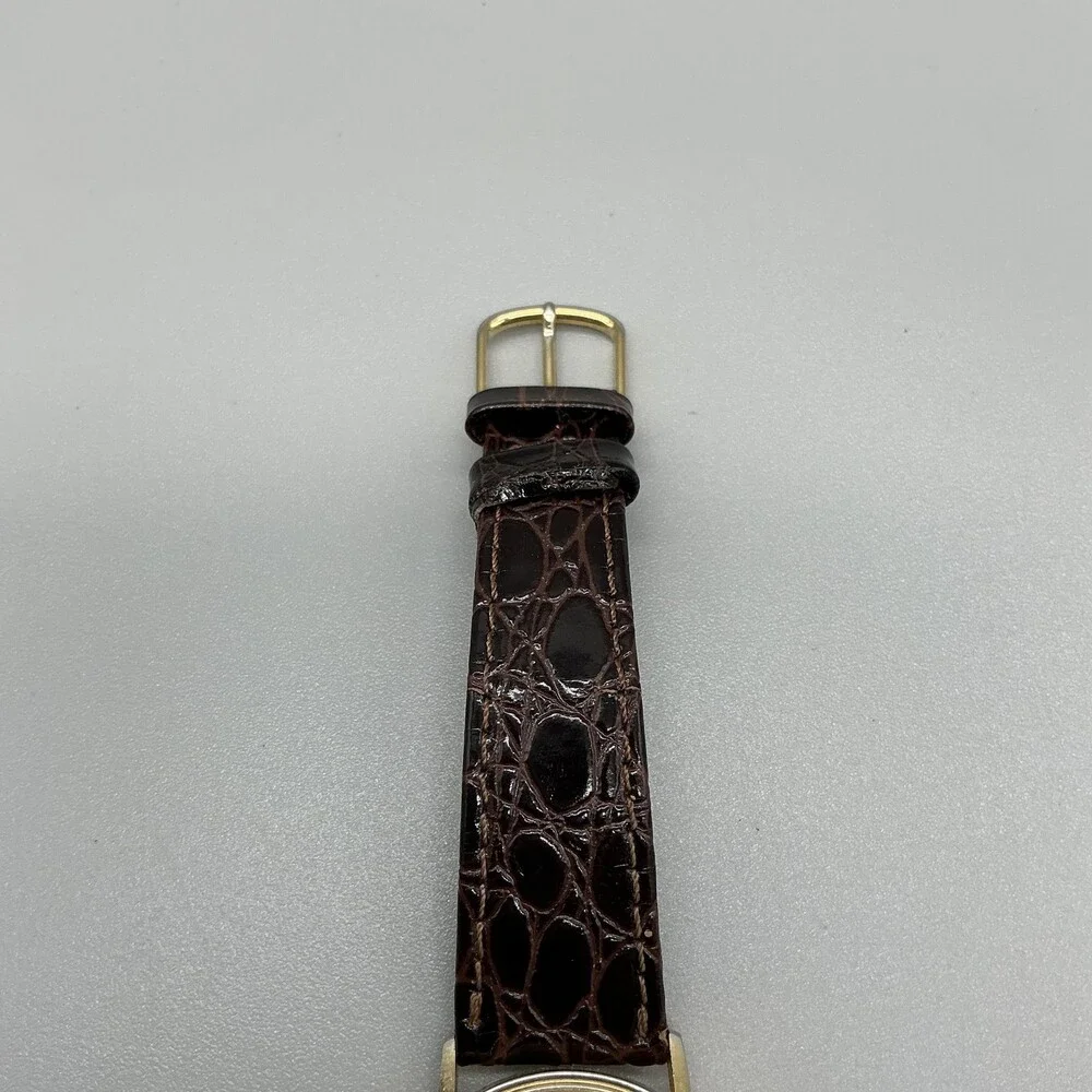 Vtg Tyson's Feed & Hatchery Mens Watch 32mm Gold Tone Logo Leather New Battery